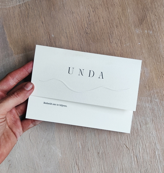 Atelier Daisy Poesen – ontwerp & drukwerk kaartjes met embossing